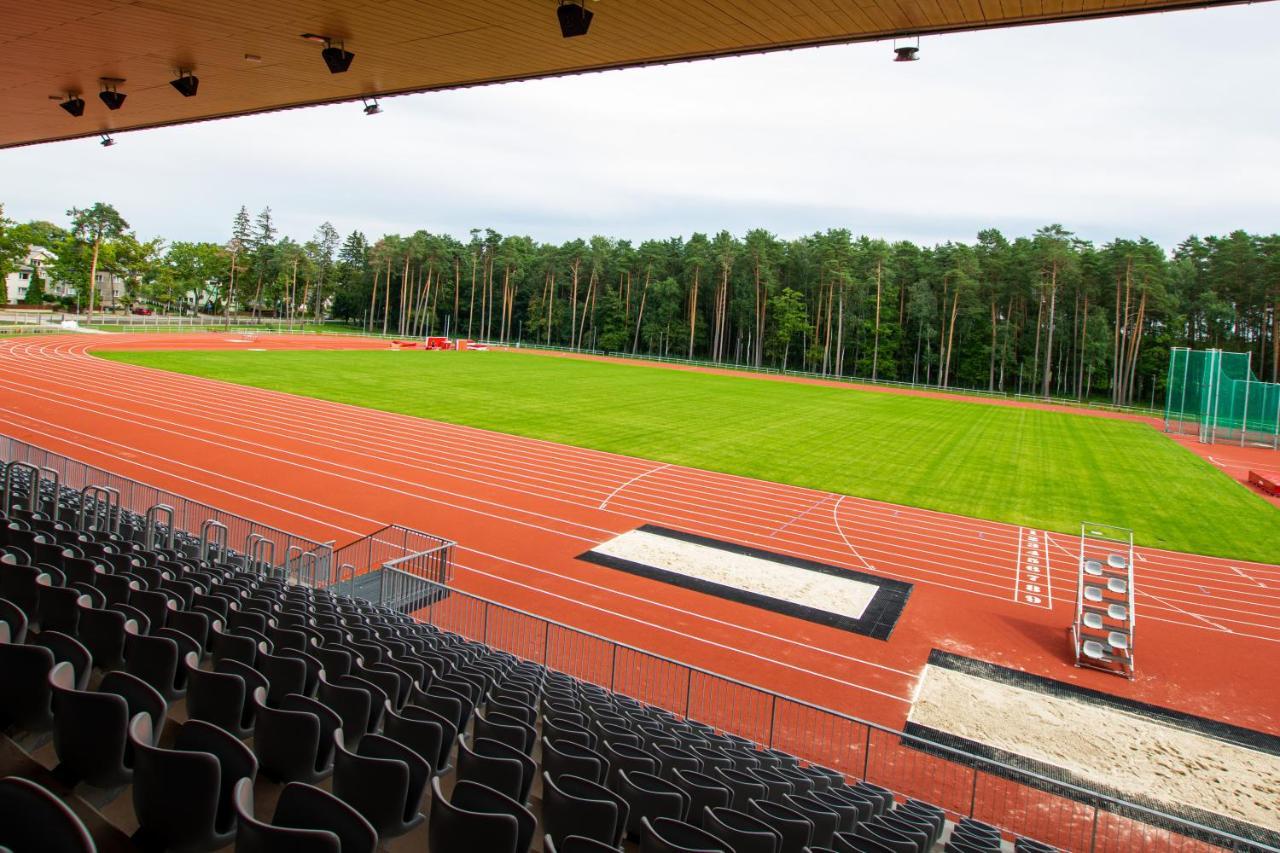 Stadium Hotel Valmiera Exterior photo